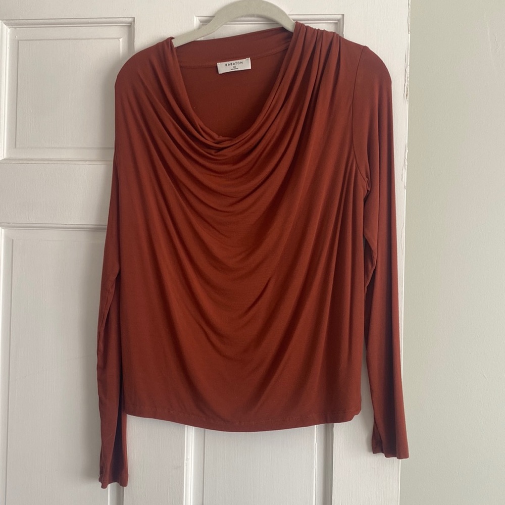 Aritzia cowl neck long sleeved top xs